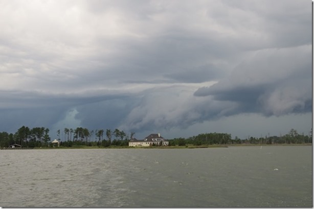 visasmallThe usual threatening sky of an advancing thunderstorm, Severn River, Chesapeakedavid